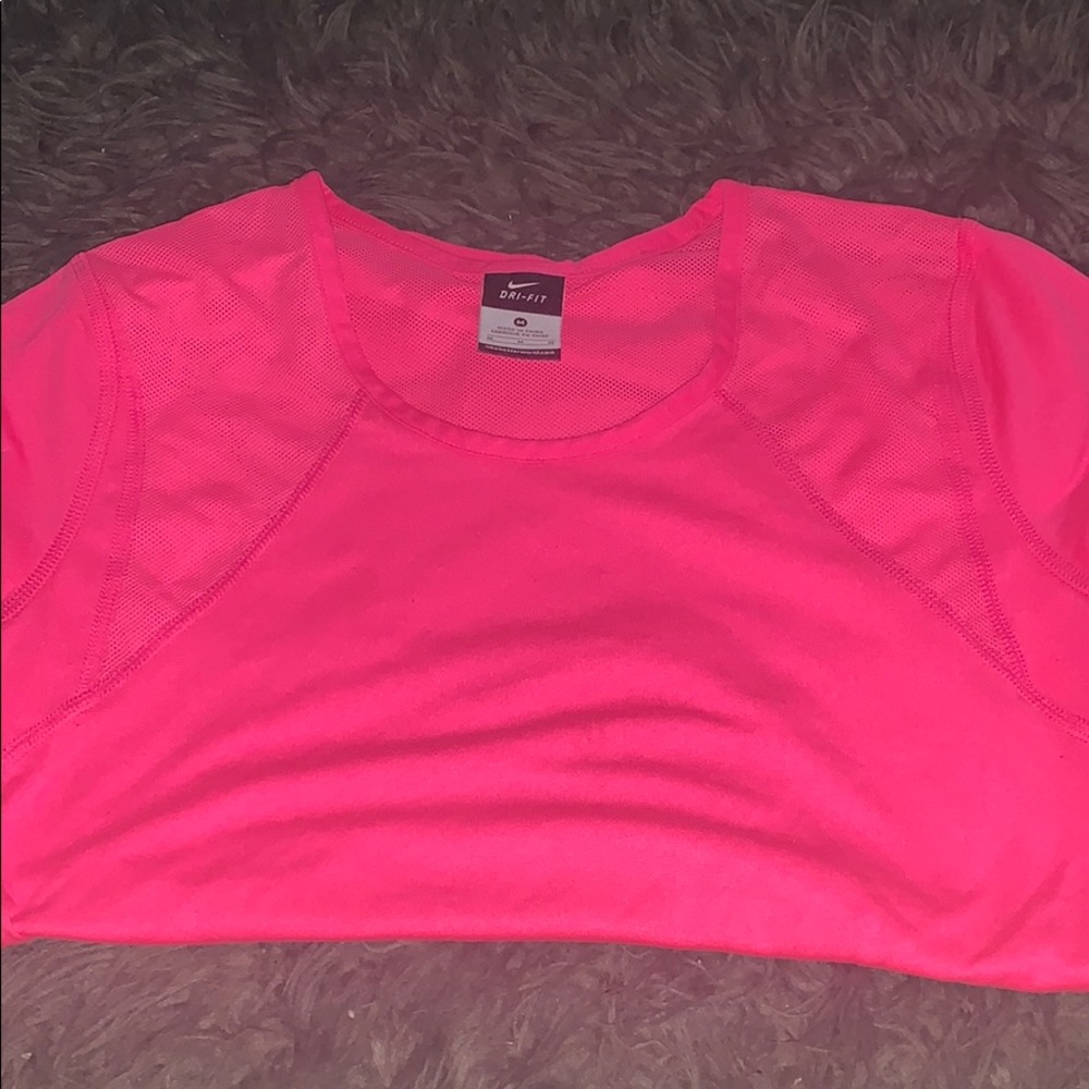 Pink Nike dry fit t-shirt